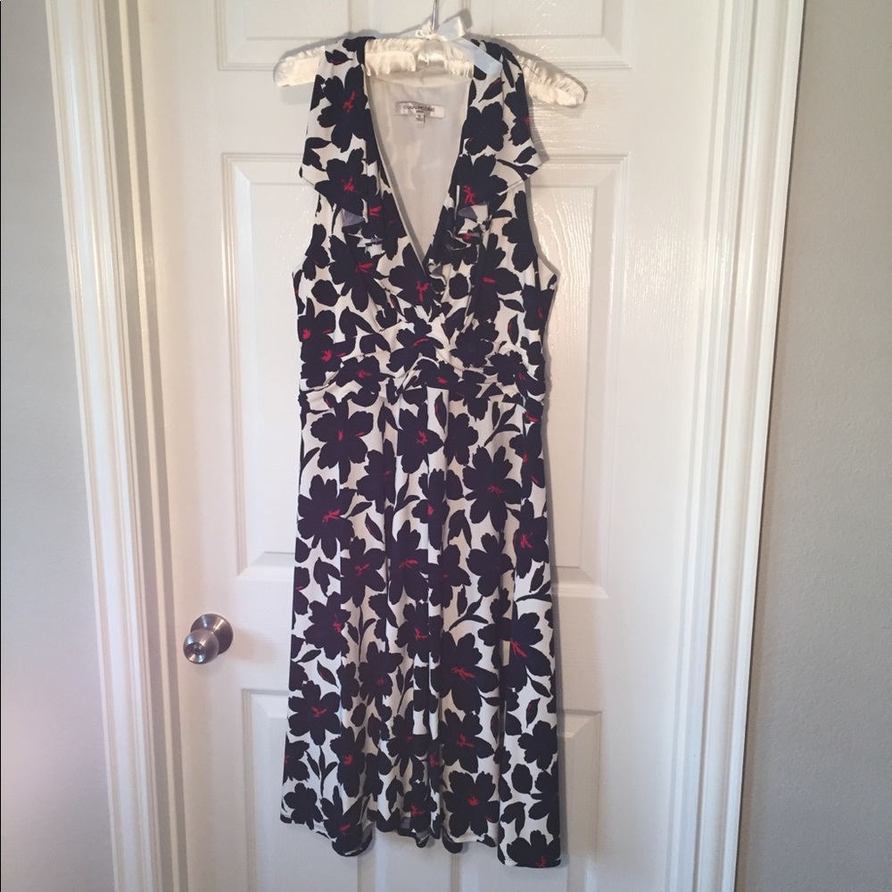 V neck dress